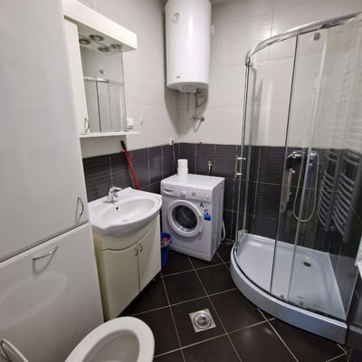 Location d’un appartement confortable de 3 pièces, 62 m², Vračar, Belgrade, Serbie